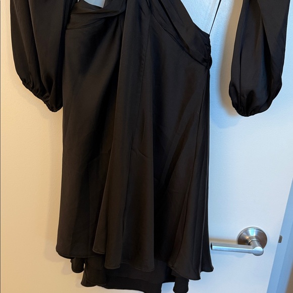 Astr Black Long Sleeve Dress - Picture 4 of 6